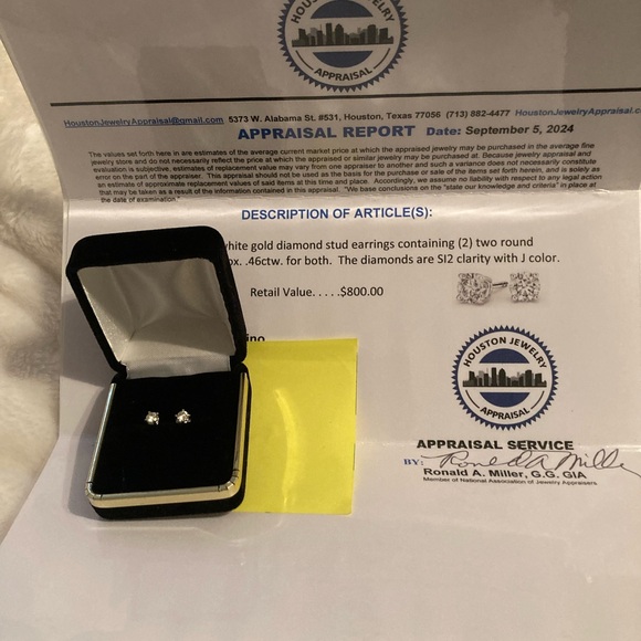 Diamond Stud Earrings .46 ctw - Picture 1 of 4